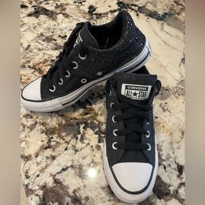 Like New Converse Chucks Size 6, Black Glitter